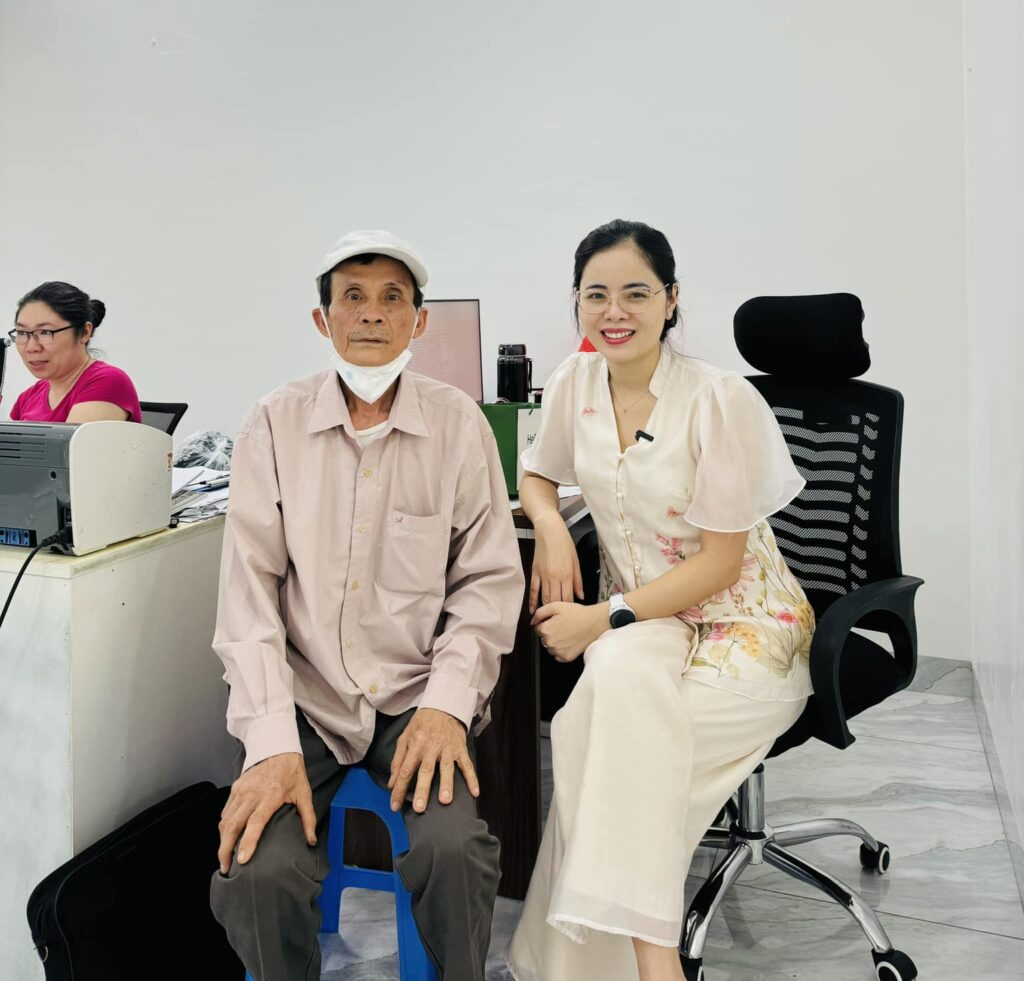 Dr Thùy Dung được nhiều bệnh nhân tin tưởng 