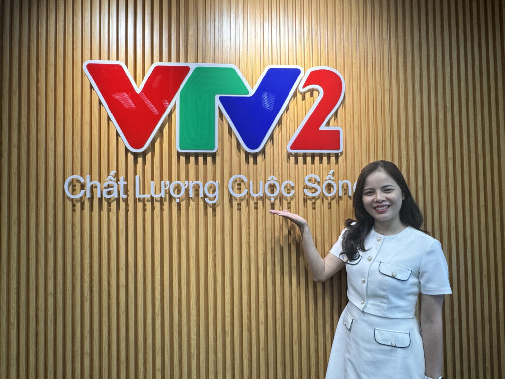 Bác sĩ Thùy Dung còn tích cực tham gia các chương trình về sức khỏe